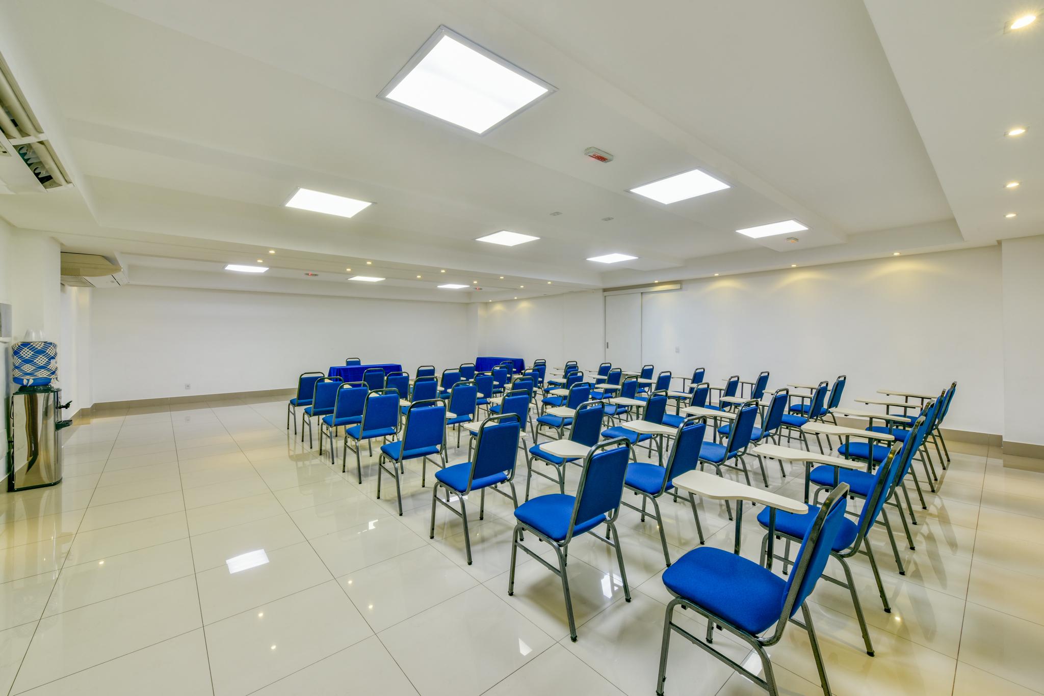Hotel Plaza Breeze Aeroporto